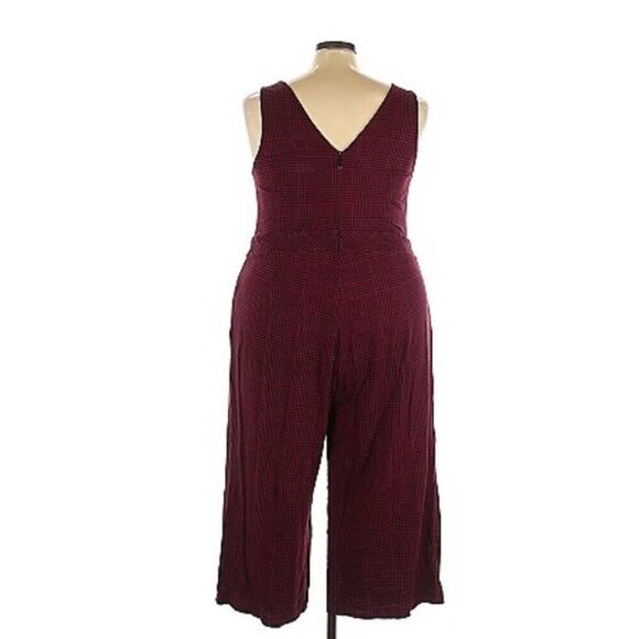 Torrid 4x Red and Black Jumpsuit - Picture 7 of 10